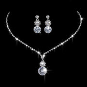 Fashion Crystal Bride Jewelry Set Rhinestone Silver-plated Wedding Dress Banquet Necklace Earring Set Ladies Gift Ewkiki