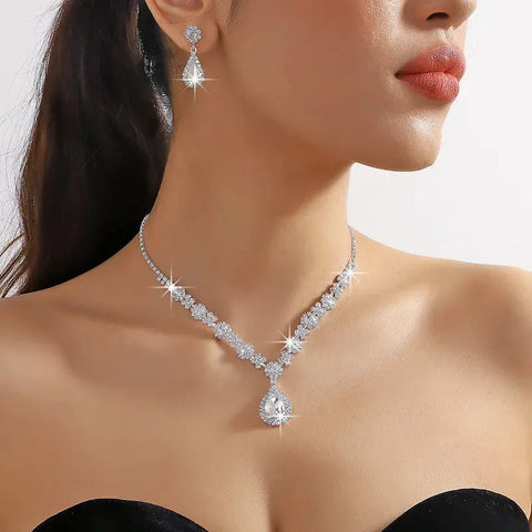 2pcs/set Jewelry Sets Women Elegant Waterdrop Rhinestone Pendant Necklace stud Earrings Wedding Dress Bridal Jewelry Set Ewkiki