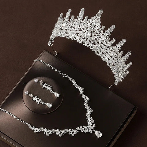 Bridal Wedding Jewelry 4-piece Set, Alloy Crystal Crown&Crystal Necklace&Earrings Women's Classic Wedding Tiaras Ewkiki