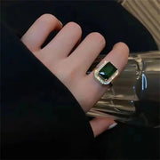 Classic Women's Three-piece Jewelry Set Statement Emerald Ring Fashion Green Zircon Ring Earring Necklace Wedding Jewelry Sets Ewkiki