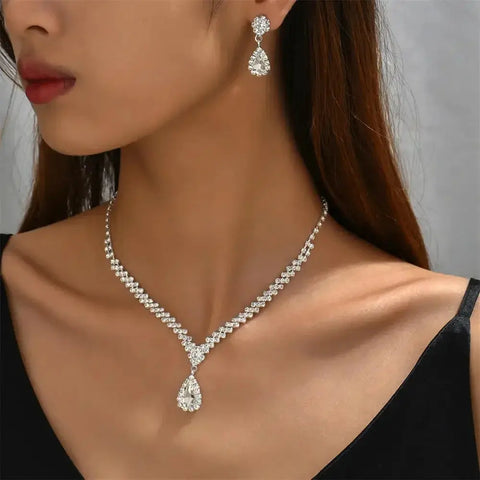 2pcs/set Jewelry Sets Women Elegant Waterdrop Rhinestone Pendant Necklace stud Earrings Wedding Dress Bridal Jewelry Set Ewkiki