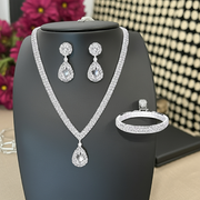 4 Pieces Luxurious Jewelry Set Exquisite Rhinestone Pendant Elegant Women's Crystal Silver Plated Necklace Earrings Bracelet Set